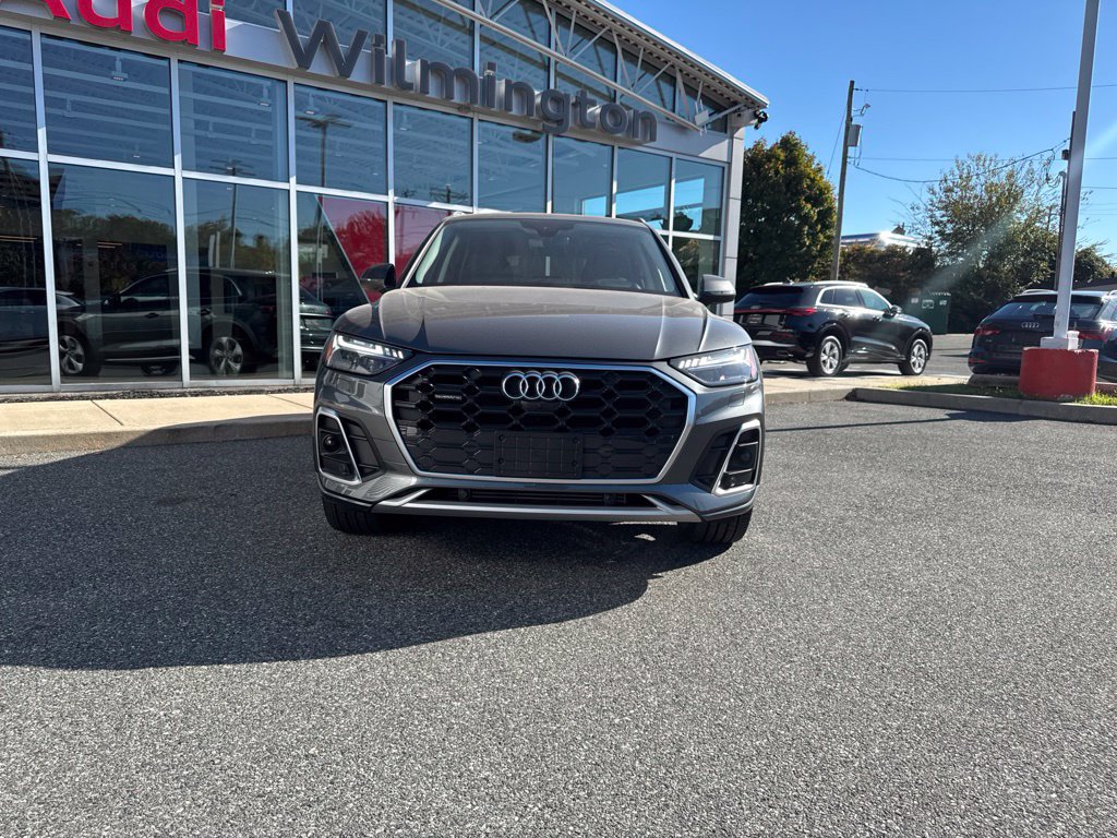 Used 2022 Audi Q5 2.0T Prestige w/ Prestige Package AWD/4WD image 3