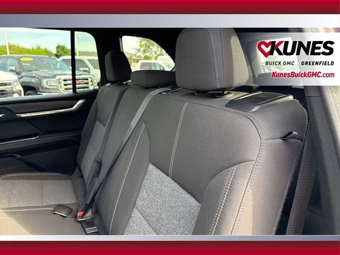Used 2025 GMC Acadia Elevation AWD/4WD image 33