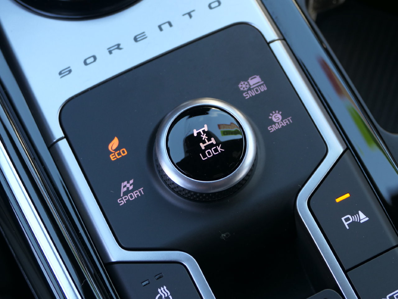 Certified 2025 Kia Sorento SX Prestige AWD/4WD image 26