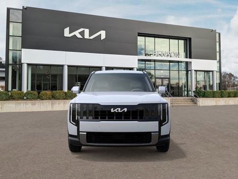 New 2027 Kia Telluride LX FWD image 3