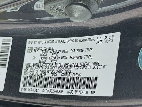 Used 2023 Toyota Tacoma TRD Off-Road image 30