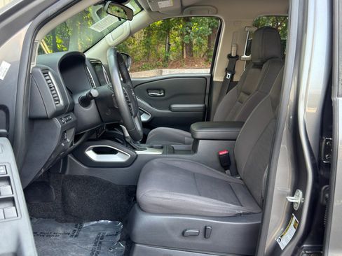 Used 2022 Nissan Frontier SV RWD image 15