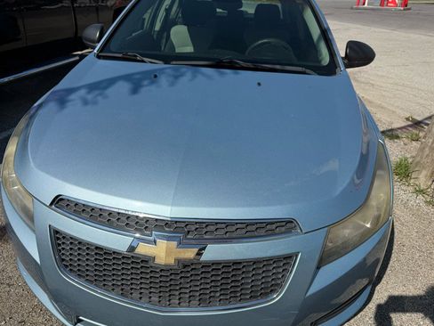 Used 2011 Chevrolet Cruze LS image 5