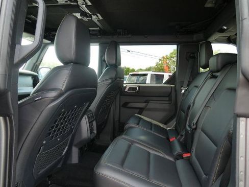 Certified 2025 Ford Bronco Badlands AWD/4WD image 19