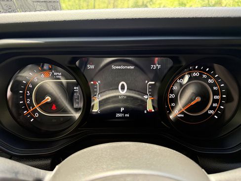 Used 2024 Jeep Wrangler Unlimited Rubicon 392 AWD/4WD image 39