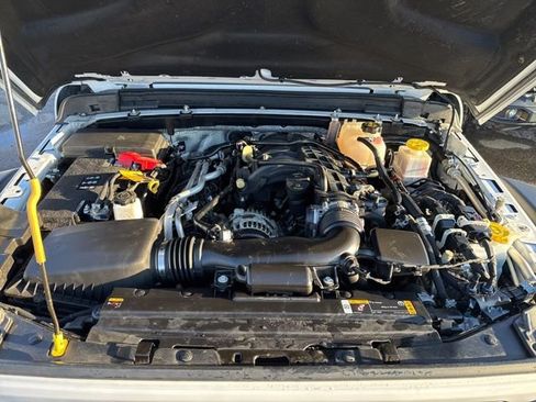 Used 2024 Jeep Gladiator Mojave image 8