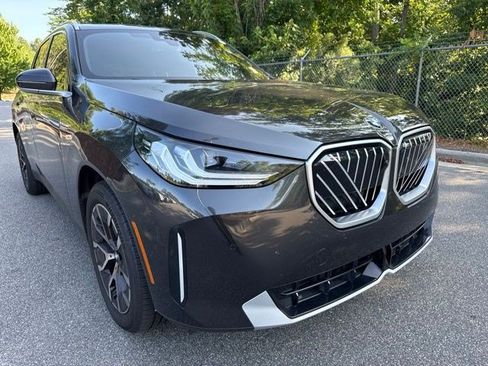 Used 2026 BMW X3 xDrive30i w/ Premium Package AWD/4WD image 3