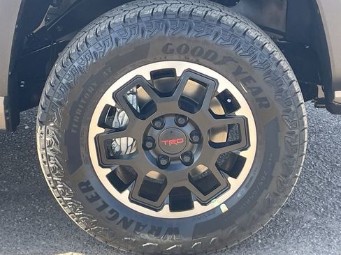 New 2026 Toyota Tacoma TRD Off-Road AWD/4WD image 9