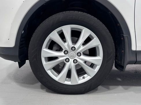 Used 2014 Toyota RAV4 Limited w/ Technology Package AWD/4WD image 30