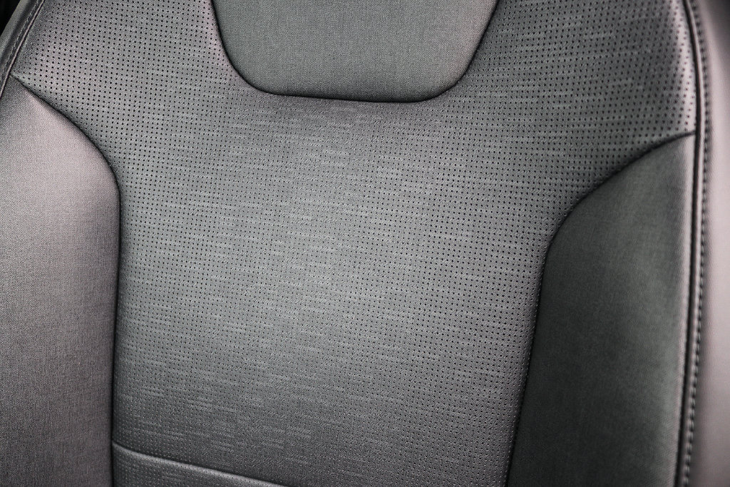 Certified 2025 Kia Niro Wave w/ Wave Preserve Package FWD image 22