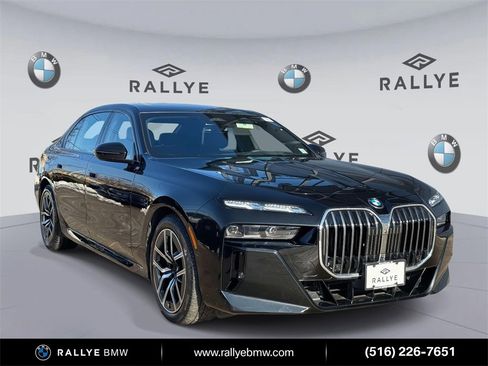 Certified 2023 BMW 760i xDrive w/ Executive Package image 1