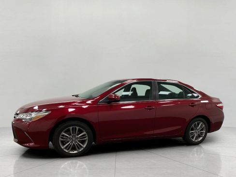 Used 2016 Toyota Camry SE image 8