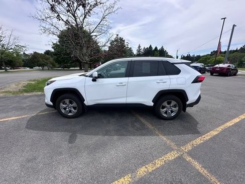 Used 2024 Toyota RAV4 XLE w/ Convenience Package AWD/4WD image 6
