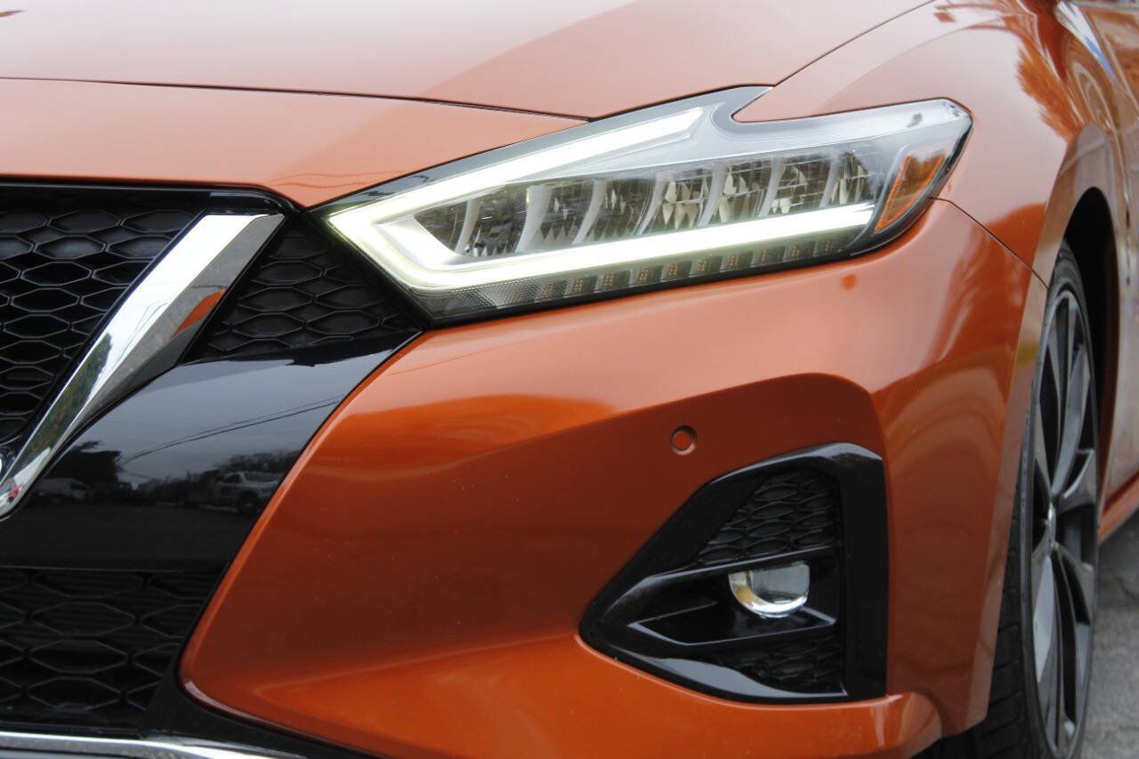 Used 2019 Nissan Maxima SR w/ Premium Package FWD image 16