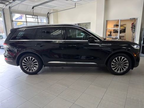 Used 2020 Lincoln Aviator Reserve w/ Elements Package Plus image 8