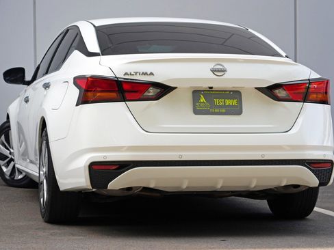 Used 2023 Nissan Altima 2.5 S FWD image 5