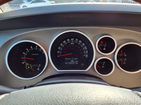 Used 2016 Toyota Sequoia Platinum image 18