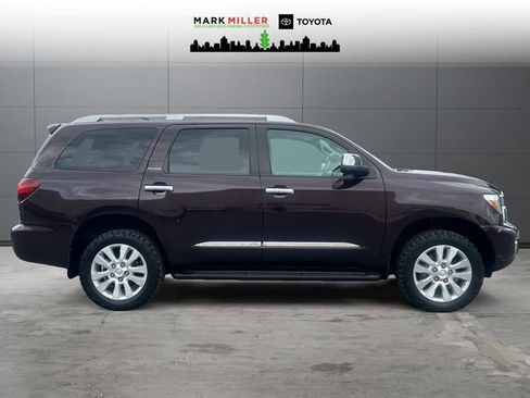 Used 2019 Toyota Sequoia Platinum AWD/4WD image 6