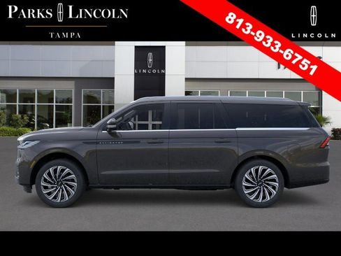 New 2026 Lincoln Navigator L Black Label AWD/4WD image 3