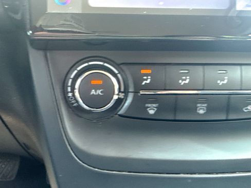 Used 2016 Nissan Sentra S FWD image 29