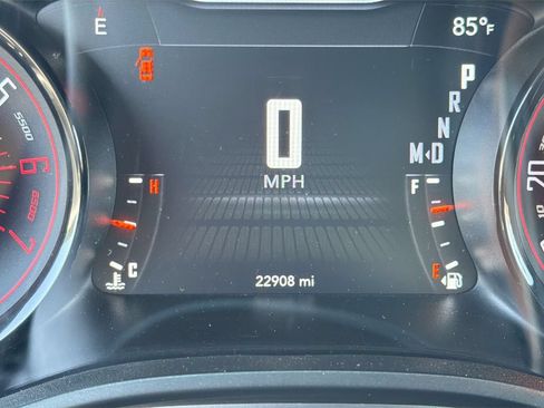 Used 2021 Dodge Challenger R/T w/ Driver Convenience Group RWD image 10