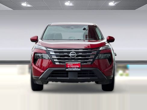 Used 2025 Nissan Rogue SV AWD/4WD image 6