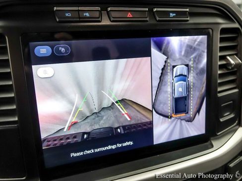 Used 2023 Ford F150 Lightning XLT image 22