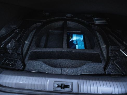 Used 2024 Toyota GR86 Premium image 31