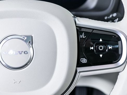 New 2026 Volvo XC90 T8 Ultra w/ Protection Package Premier AWD/4WD image 11