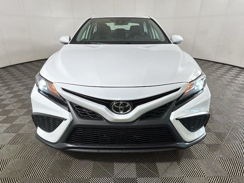 Used 2024 Toyota Camry SE FWD image 7