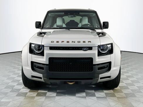 New 2026 Land Rover Defender 110 OCTA image 2
