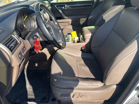 Used 2016 Lexus GX 460 image 7