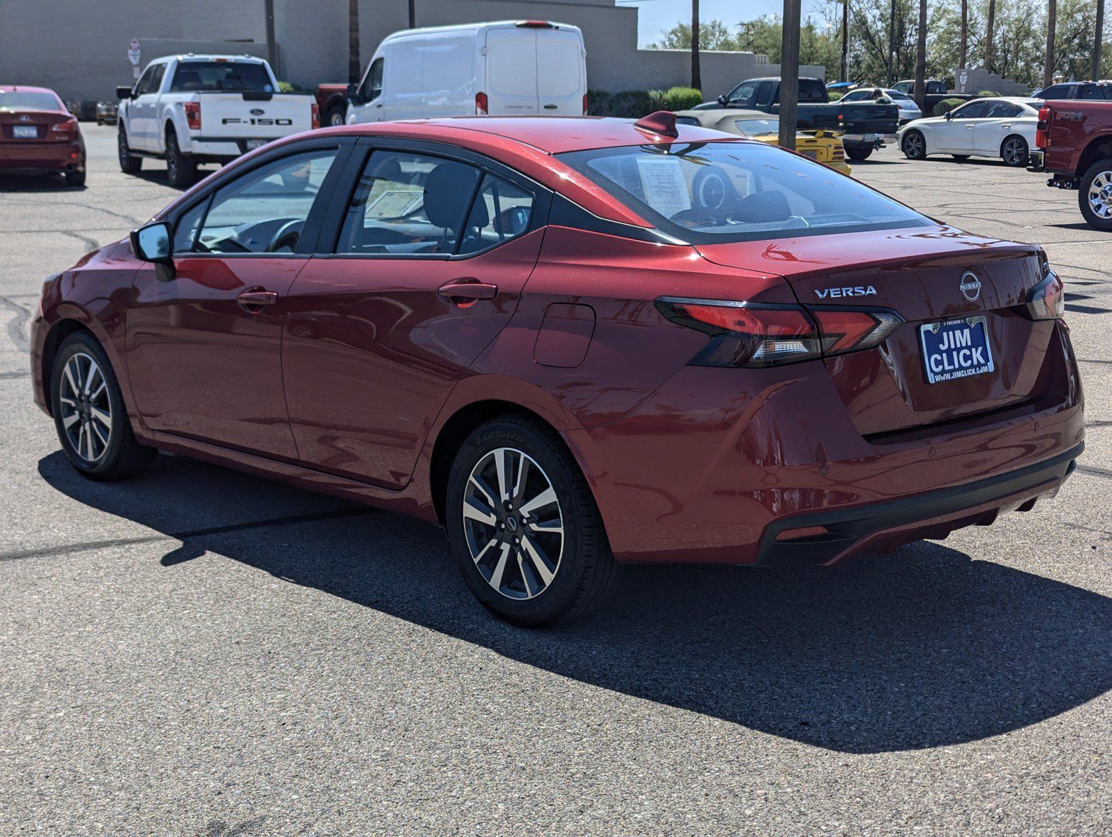 Used 2024 Nissan Versa SV FWD image 4