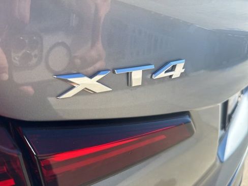 Used 2024 Cadillac XT4 Premium Luxury image 12