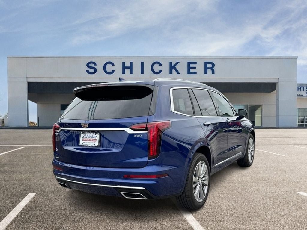 Used 2024 Cadillac XT6 Premium Luxury w/ Technology Package AWD/4WD image 3