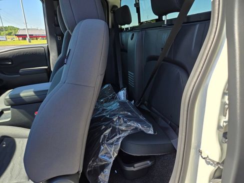 New 2026 Nissan Frontier S w/ Tow Package AWD/4WD image 6