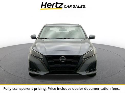 Used 2025 Nissan Altima 2.5 SV FWD image 1