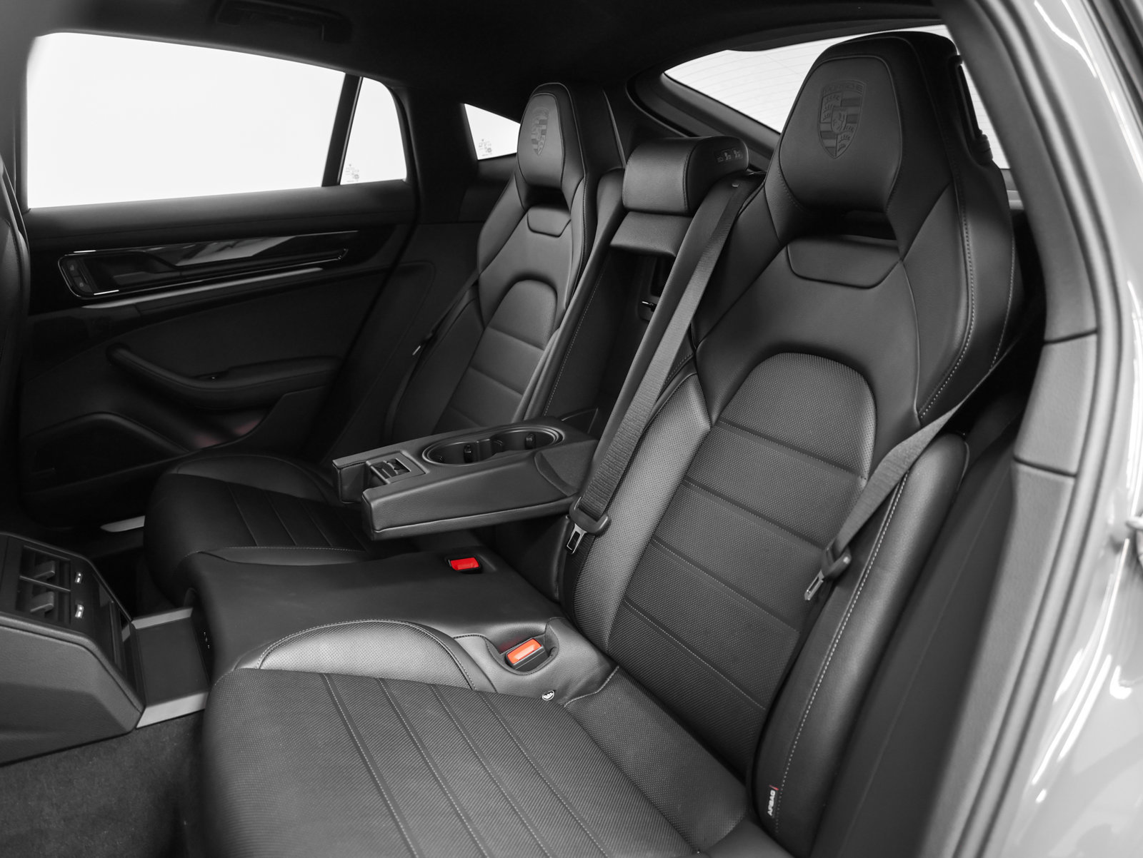 Certified 2025 Porsche Panamera 4 AWD/4WD image 40