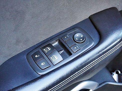 Used 2016 Dodge Challenger SRT w/ Technology Group image 19