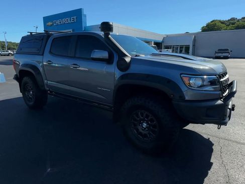 Used 2020 Chevrolet Colorado ZR2 w/ Colorado ZR2 Bison Edition AWD/4WD image 2