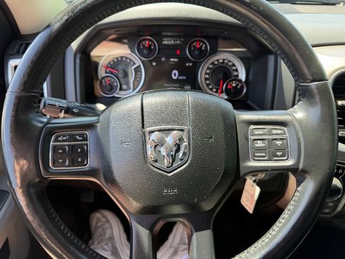 Used 2017 RAM 1500 Classic SLT w/ SLT Plus D←cor Group AWD/4WD image 18