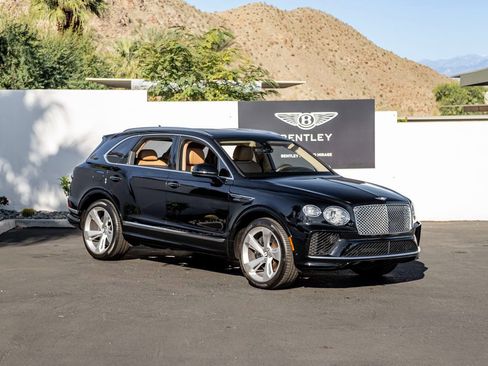 Certified 2023 Bentley Bentayga image 1