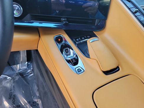 Used 2024 Chevrolet Corvette Stingray Premium Conv w/ Stealth Interior Trim Package RWD image 23