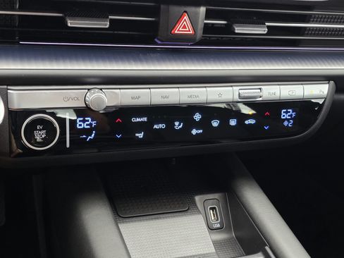 Used 2023 Hyundai Ioniq 6 SEL RWD image 23