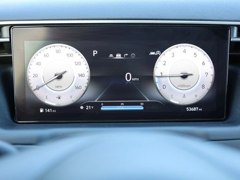 Certified 2022 Hyundai Tucson Limited w/ Cargo Package image 41