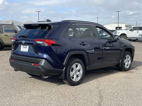 Used 2019 Toyota RAV4 XLE image 5