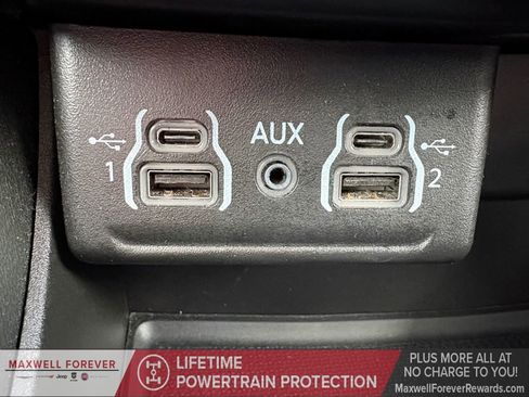 Used 2022 Dodge Durango SXT w/ Anodized Platinum Package image 6