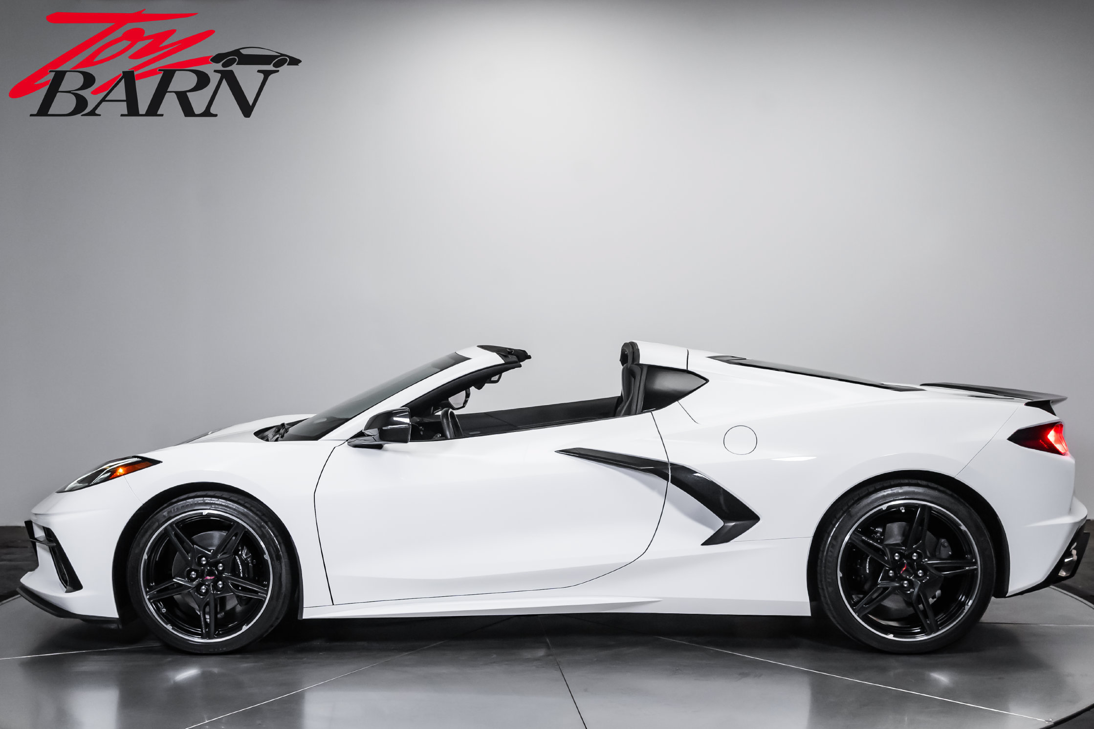 Used 2023 Chevrolet Corvette Stingray Coupe w/ Battery Protection Package RWD image 2