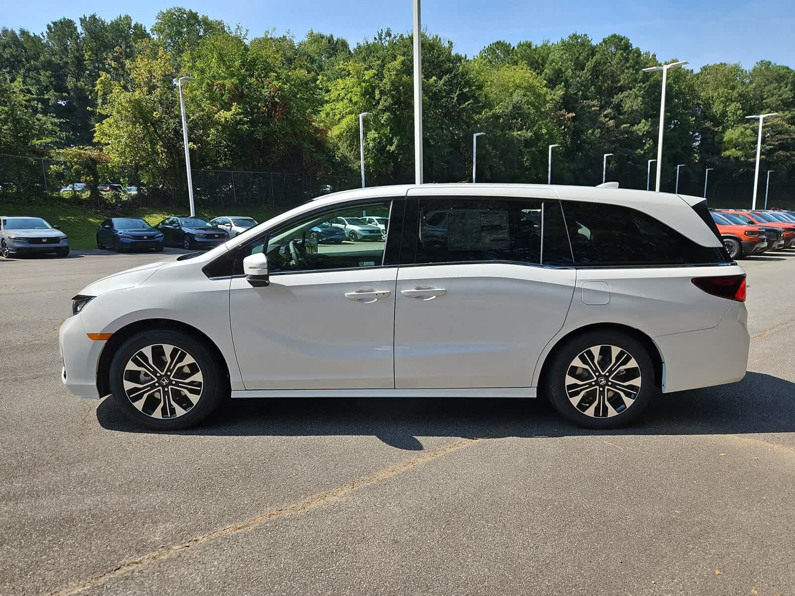 New 2027 Honda Odyssey Elite image 2