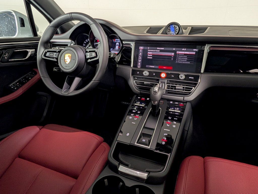 New 2026 Porsche Macan AWD/4WD image 22